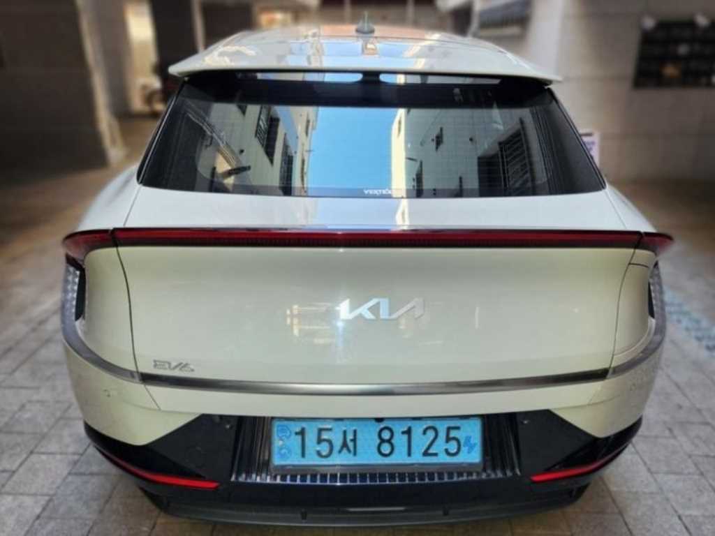 KIA EV6 - Vista 4