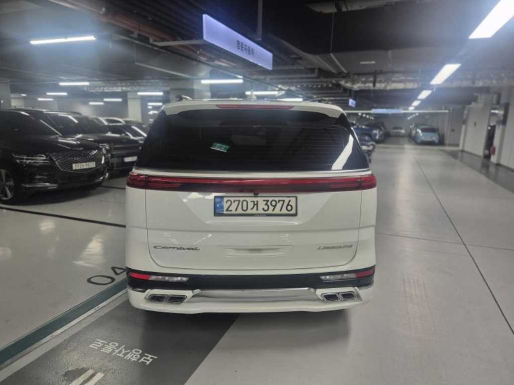 KIA Carnival - Vista 4