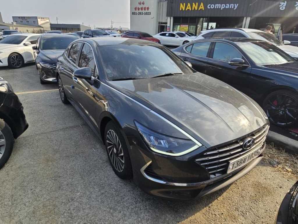 HYUNDAI Sonata - Vista 3