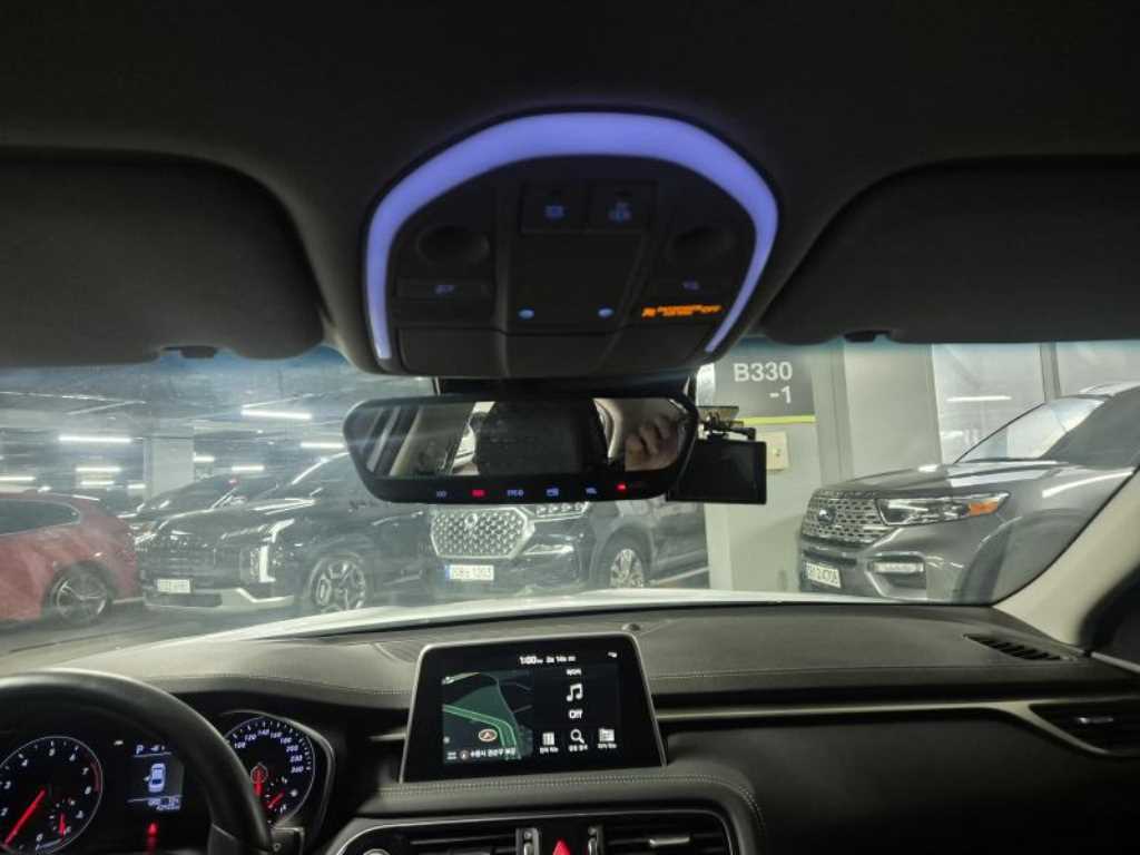 Genesis G70 - Vista 6