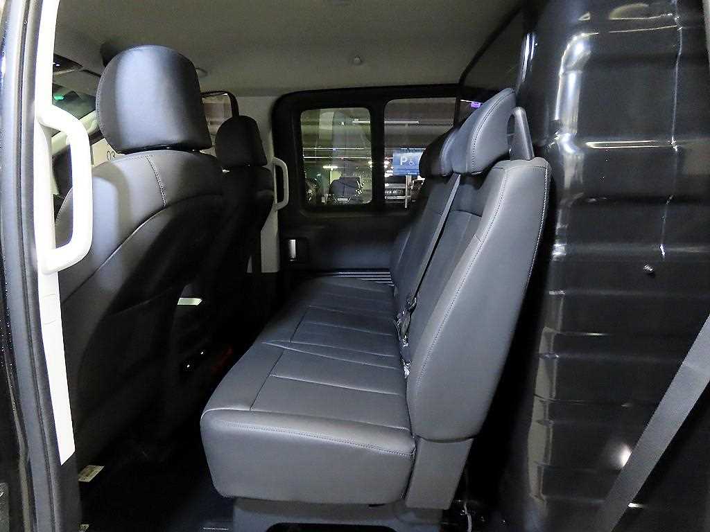 HYUNDAI Staria - Vista 7