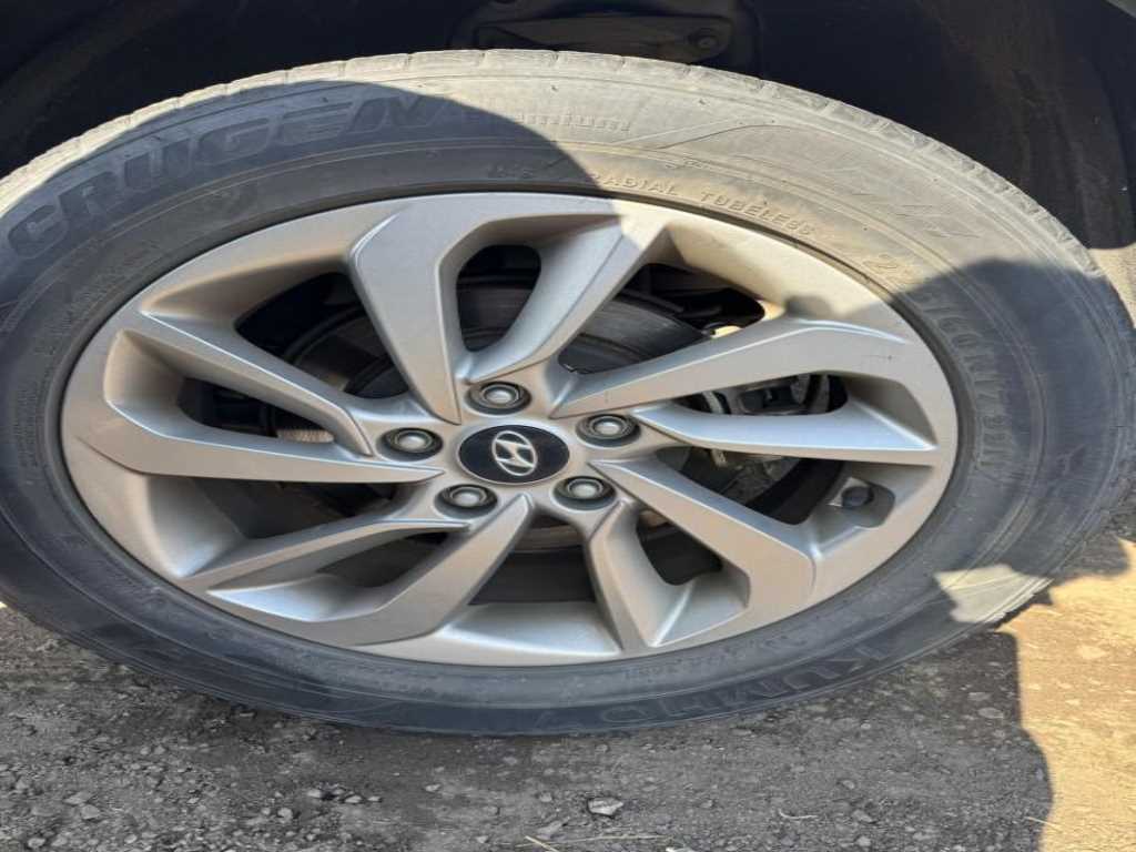 HYUNDAI Tucson - Vista 9