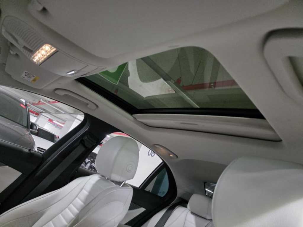 Mercedes Benz E class - Vista 6