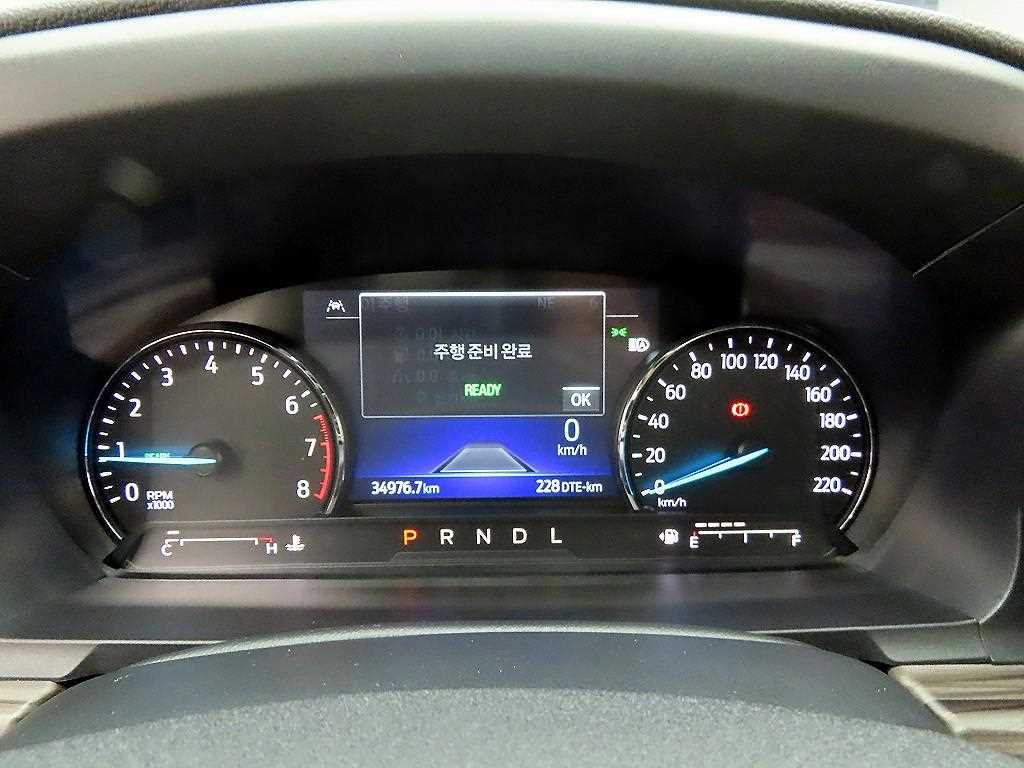 Ford Explorer - Vista 6