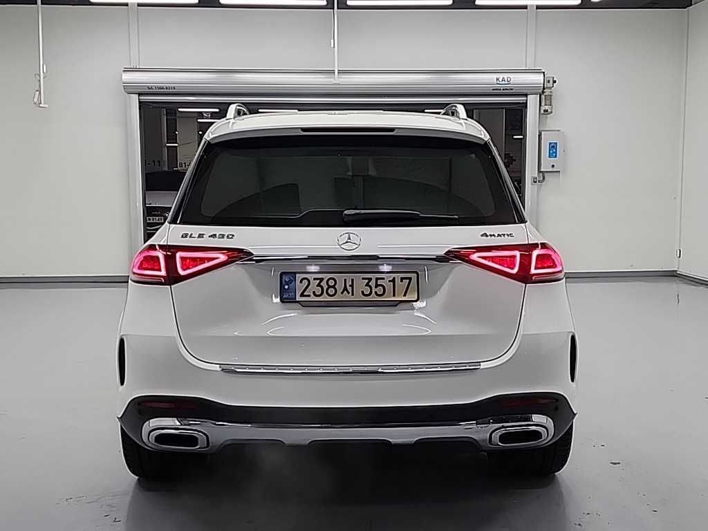 Mercedes Benz GLE Class - Vista 3