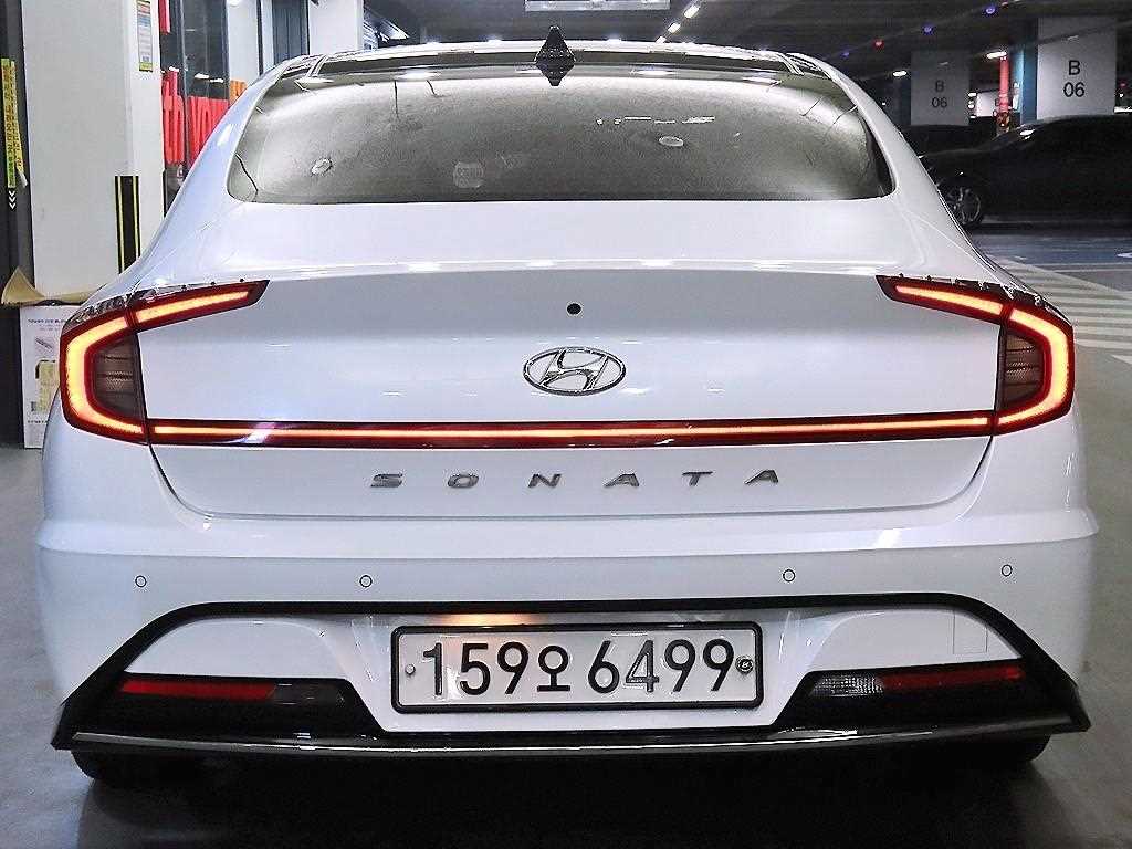 HYUNDAI Sonata - Vista 5