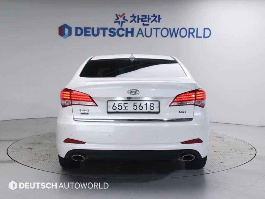 HYUNDAI i40 - Vista 4