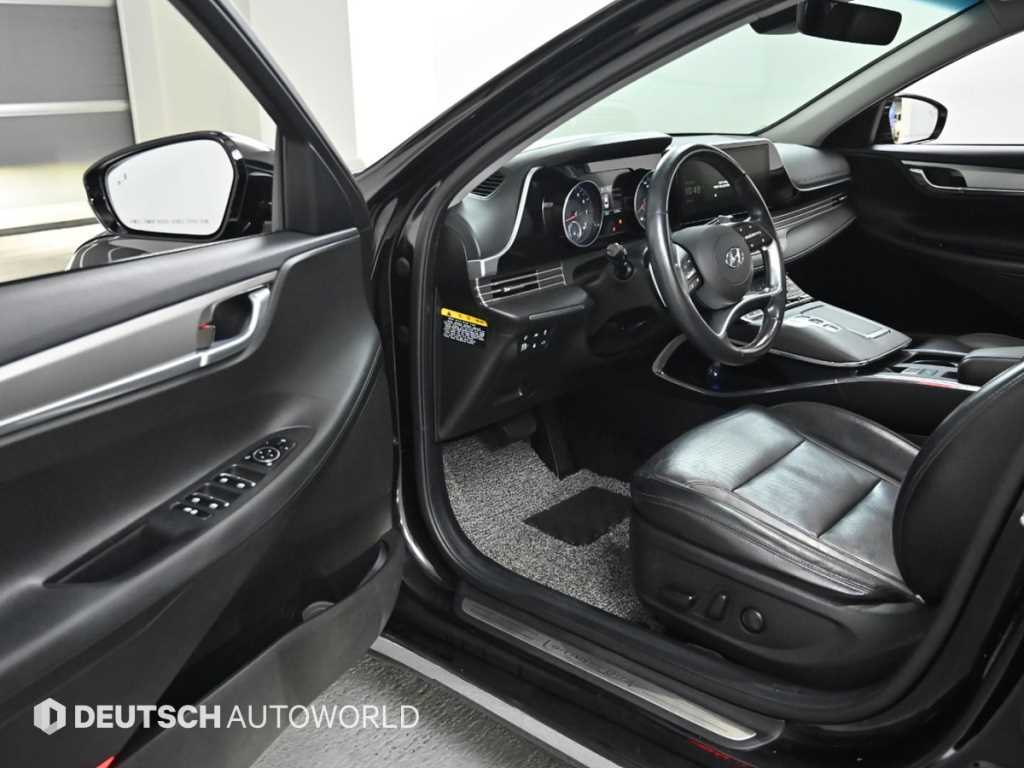 HYUNDAI Grandeur - Vista 11