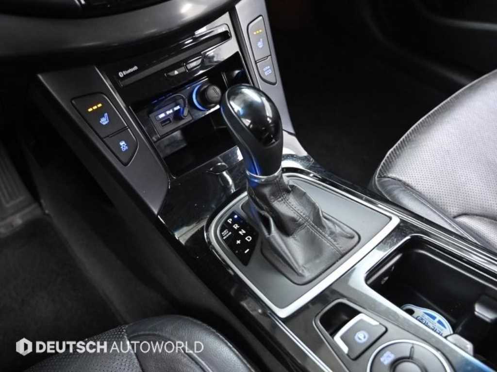 HYUNDAI i40 - Vista 9