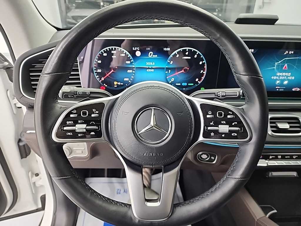 Mercedes Benz GLE Class - Vista 9