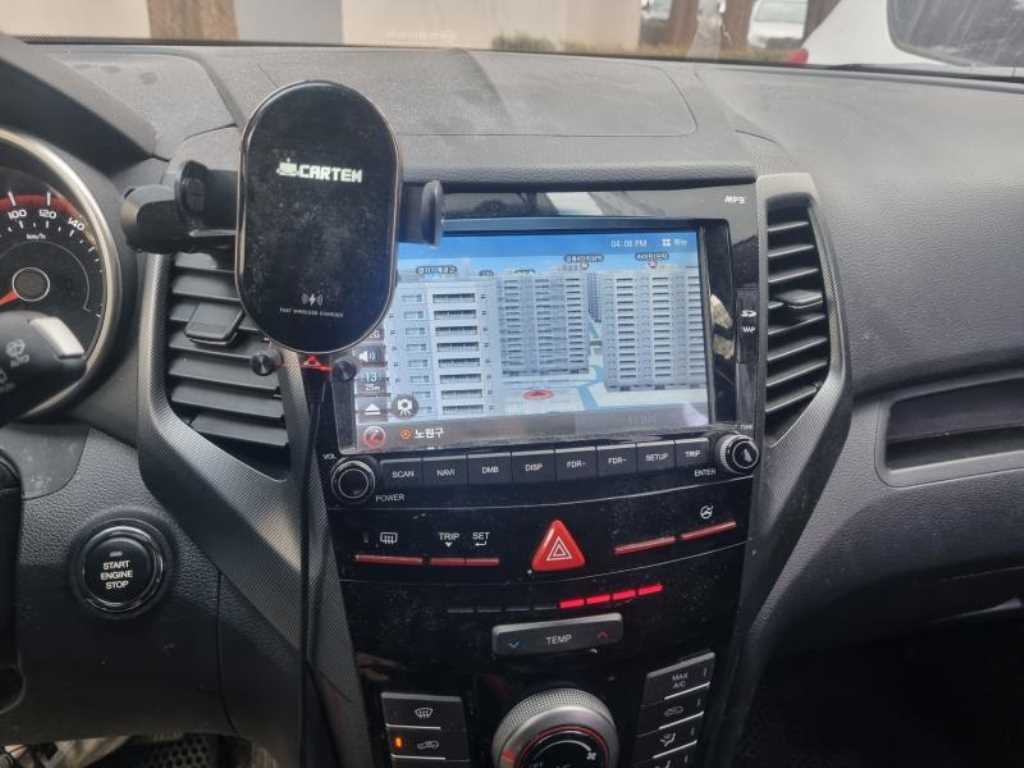 Ssangyong Tivoli - Vista 6