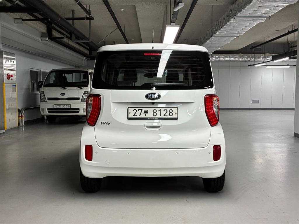 KIA Ray - Vista 4