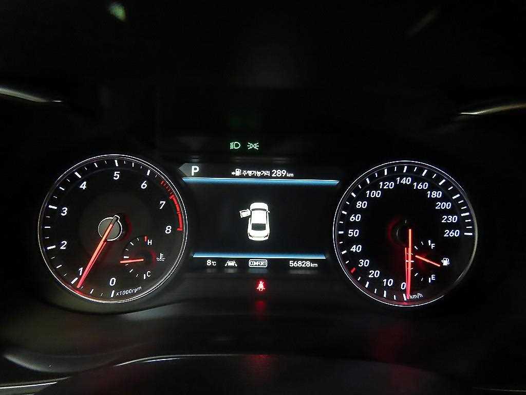 Genesis G70 - Vista 9