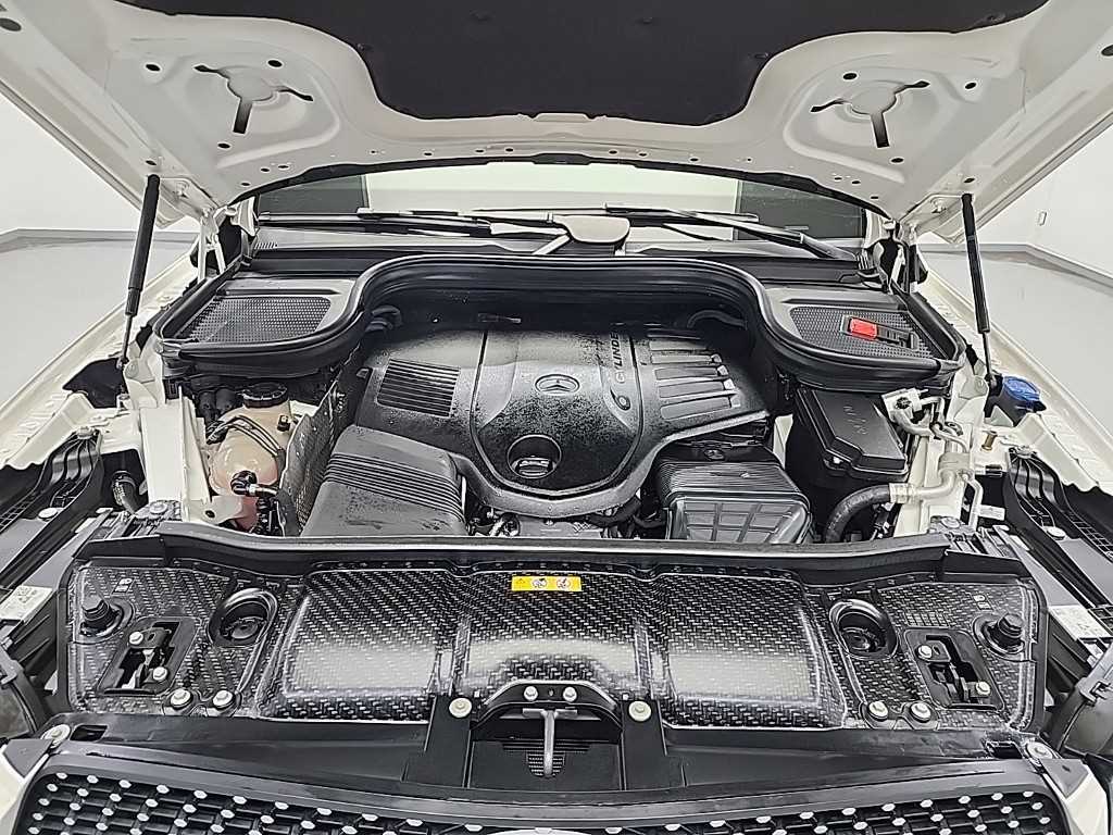 Mercedes Benz GLE Class - Vista 5