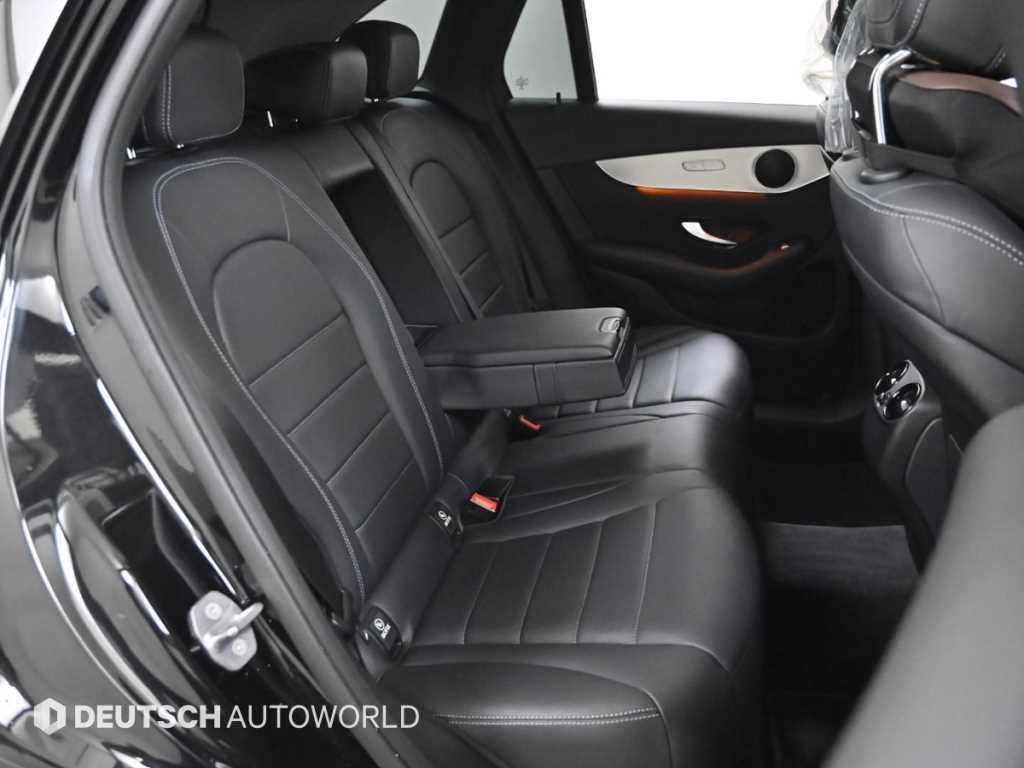 Mercedes Benz GLC Class - Vista 12