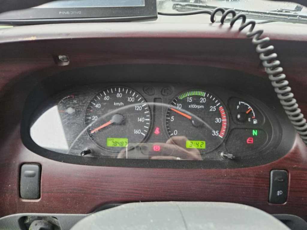 medium and large bus Hyundai bus - Vista 6