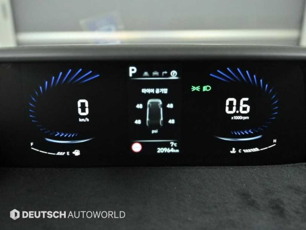 HYUNDAI Staria - Vista 8