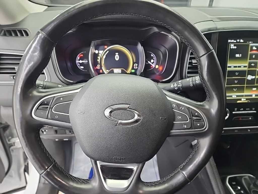 SAMSUNG QM6 - Vista 9