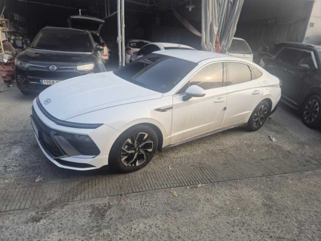 HYUNDAI Sonata - Vista 2