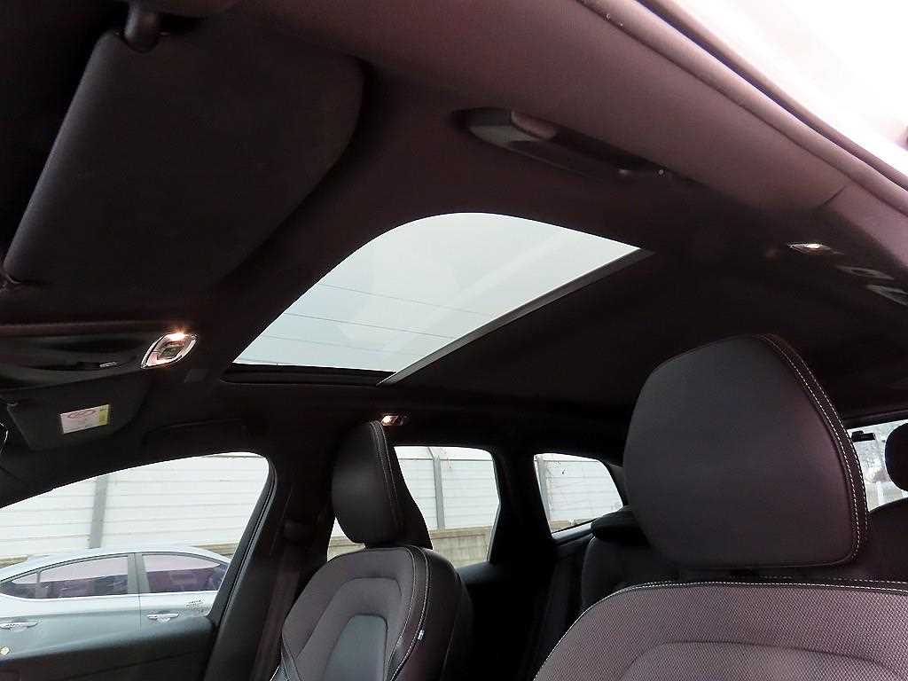 Volvo XC60 2021 Blanco - Importación desde Corea - HF Imports Iquique - Foto 18