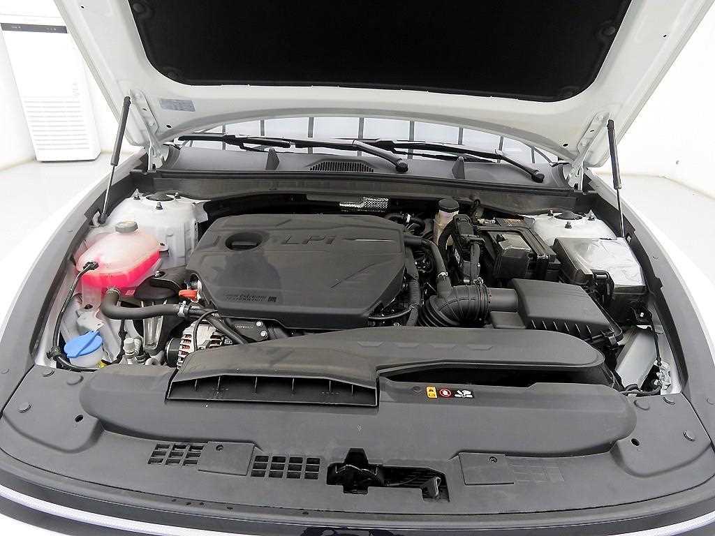 HYUNDAI Sonata 2025 Blanco - Importación desde Corea - HF Imports Iquique - Foto 18