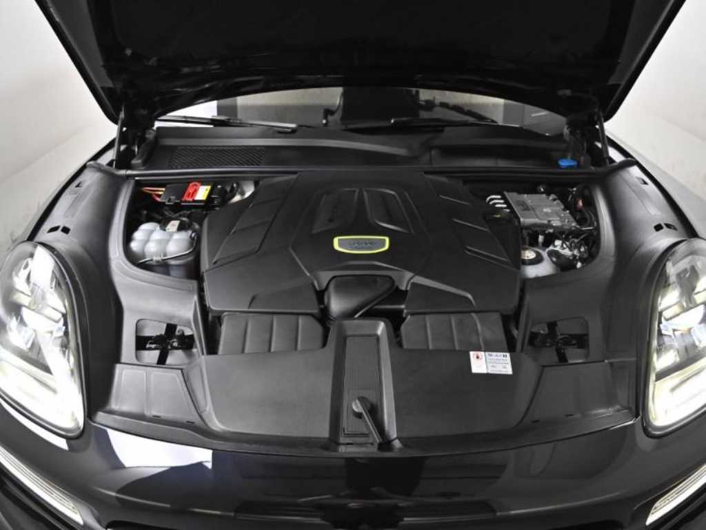 Porsche Cayenne - Vista 6