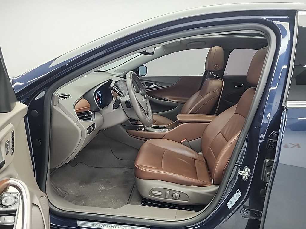 Chevrolet Malibu - Vista 11