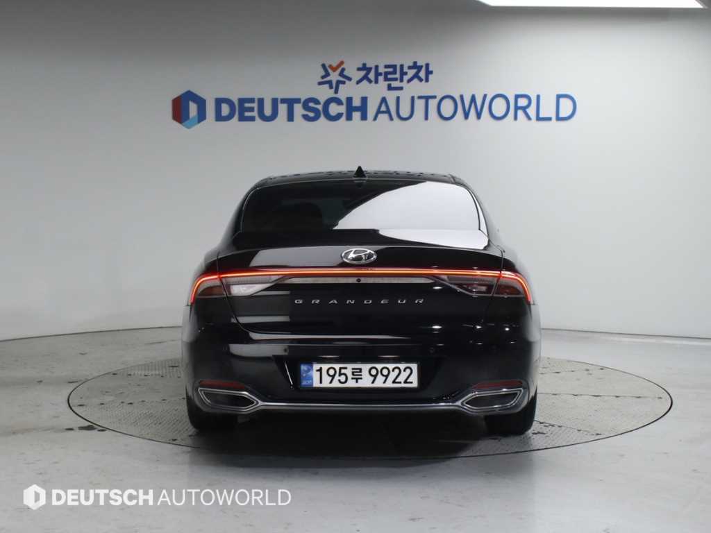 HYUNDAI Grandeur - Vista 4