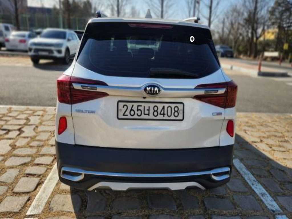 KIA Seltos - Vista 2