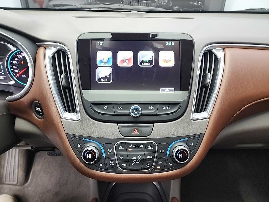 Chevrolet Malibu - Vista 10