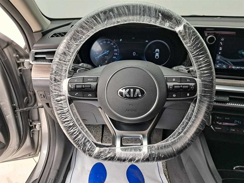 KIA K5 - Vista 7