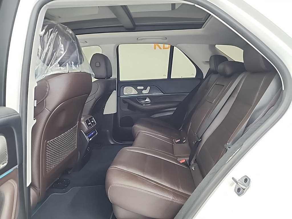 Mercedes Benz GLE Class - Vista 12