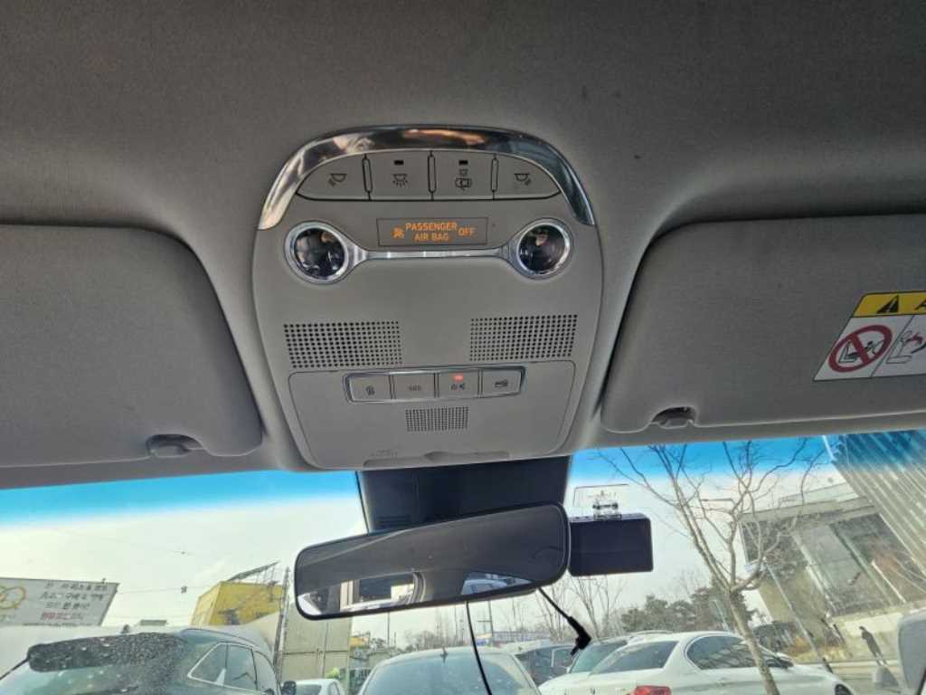 HYUNDAI Grandeur - Vista 10