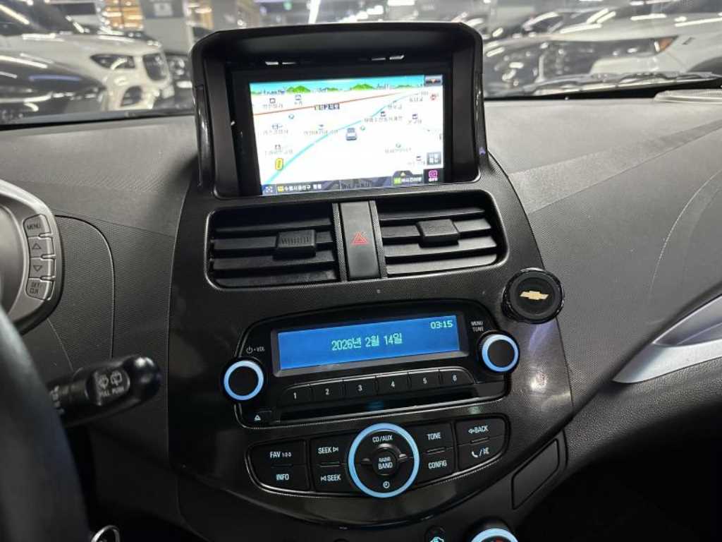 Chevrolet Spark - Vista 11