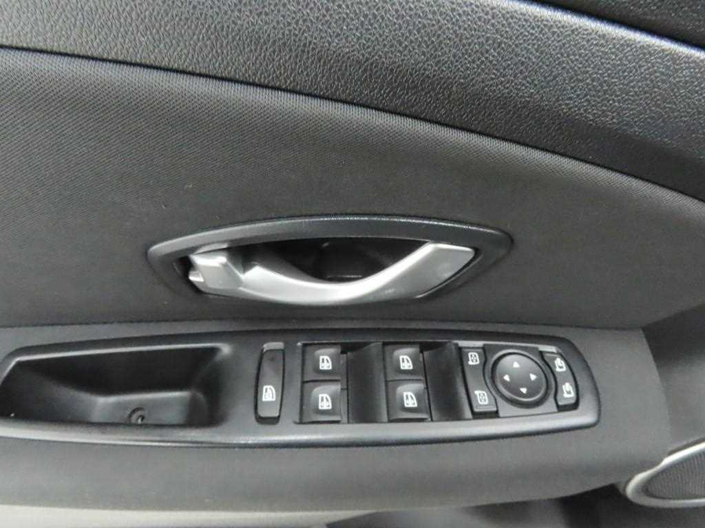 SAMSUNG SM3 - Vista 9