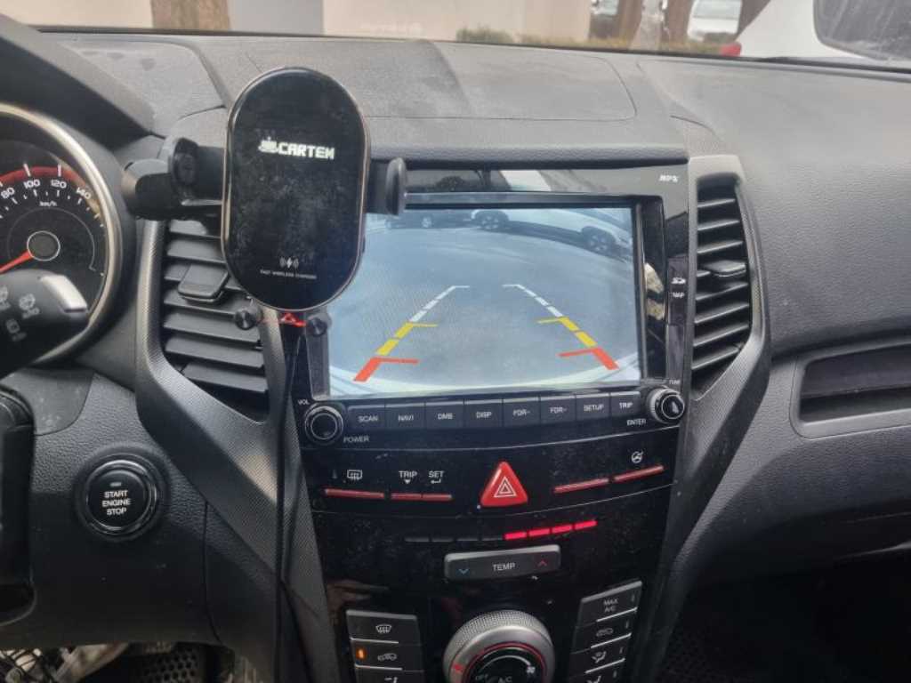 Ssangyong Tivoli - Vista 5