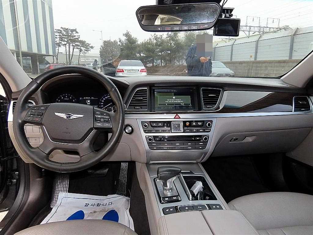 Genesis G80 - Vista 7