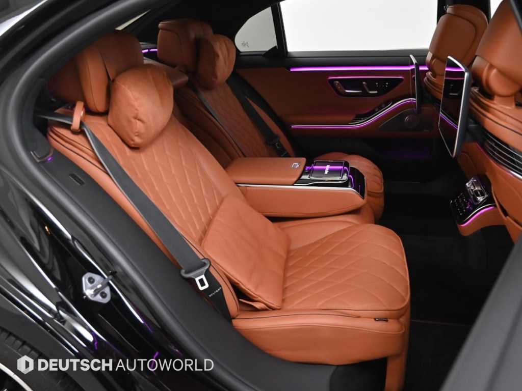 Mercedes Benz S Class - Vista 12