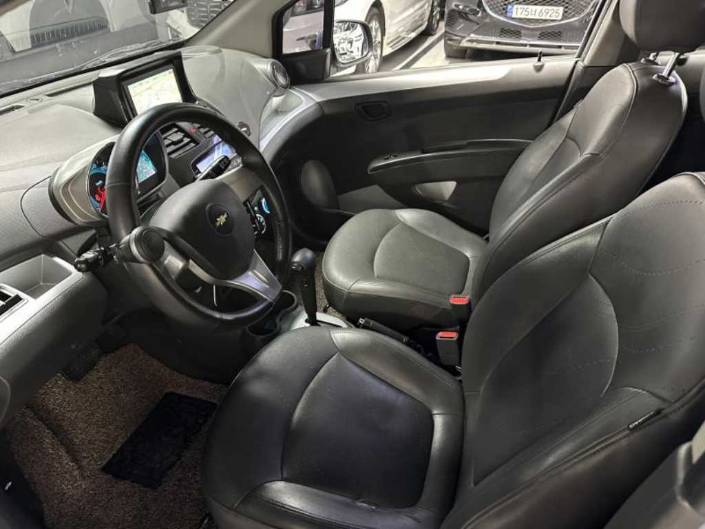 Chevrolet Spark 2014 Morado - Importación desde Corea - HF Imports Iquique - Foto 18