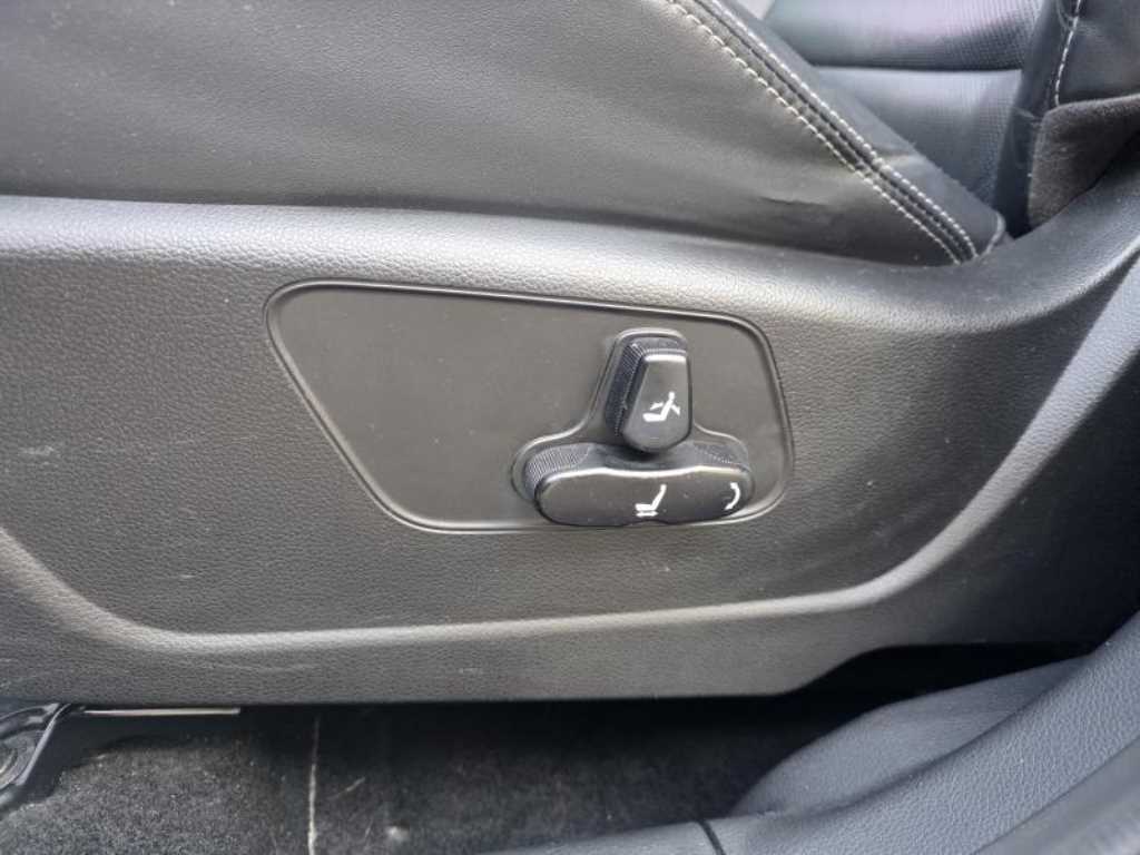 Ssangyong Tivoli - Vista 12