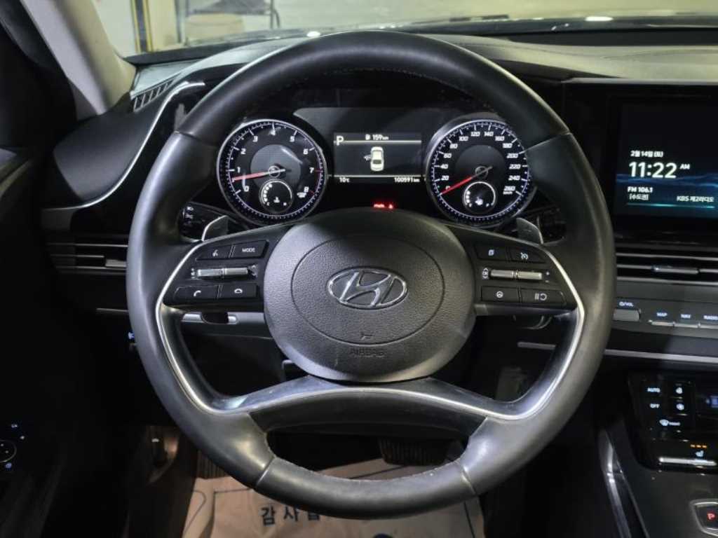 HYUNDAI Grandeur - Vista 11