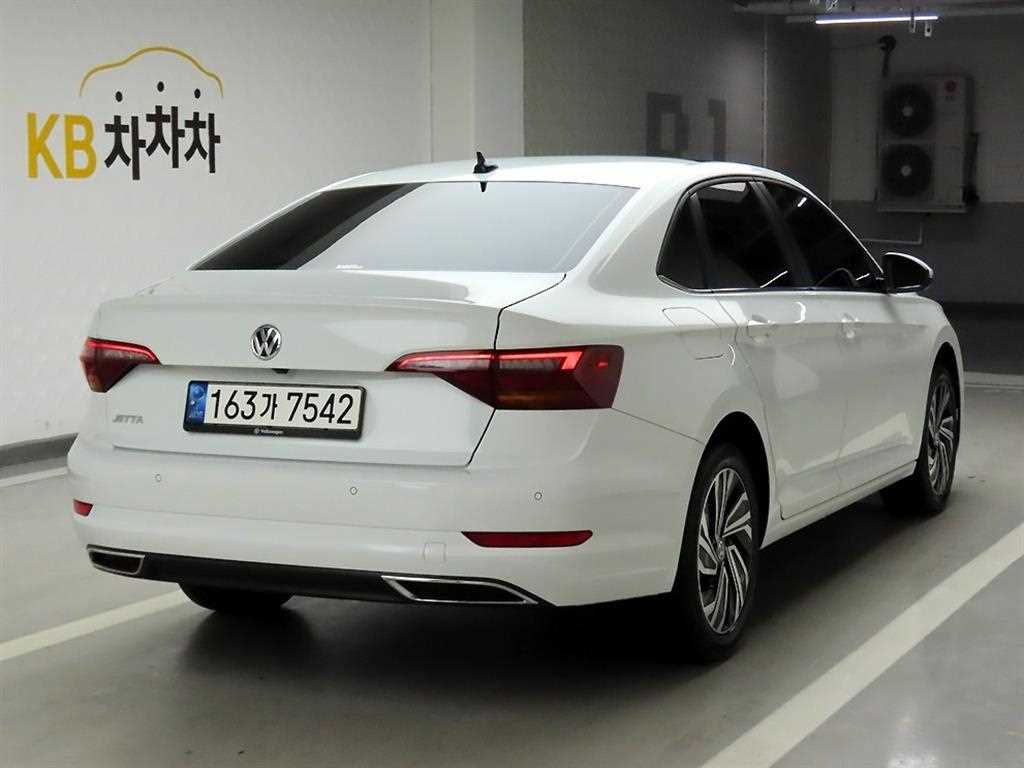 Volkswagen Jetta - Vista 4