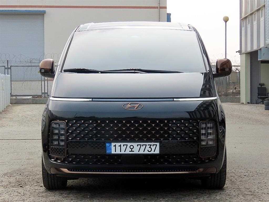 HYUNDAI Staria 2022 Negro - Importación desde Corea - HF Imports Iquique - Foto 1