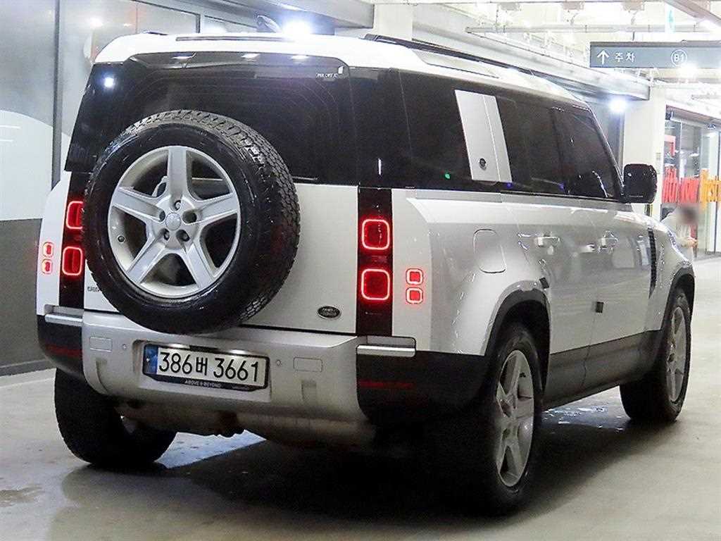 Land Rover Defender - Vista 4
