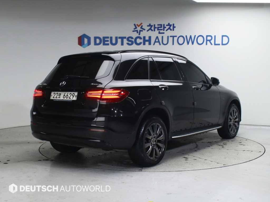 Mercedes Benz GLC Class - Vista 2