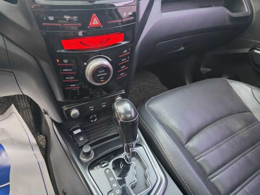 Ssangyong Tivoli 2017 Gris - Importación desde Corea - HF Imports Iquique - Foto 15