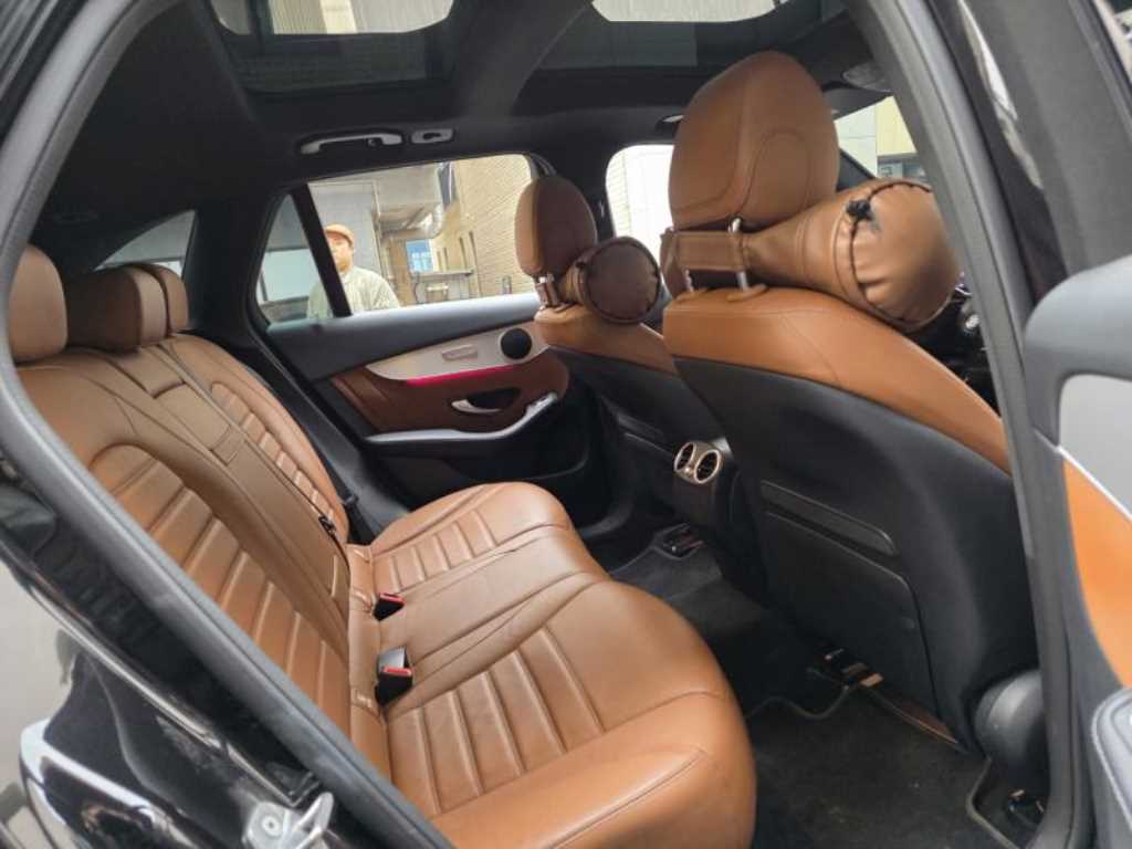 Mercedes Benz GLC Class - Vista 9