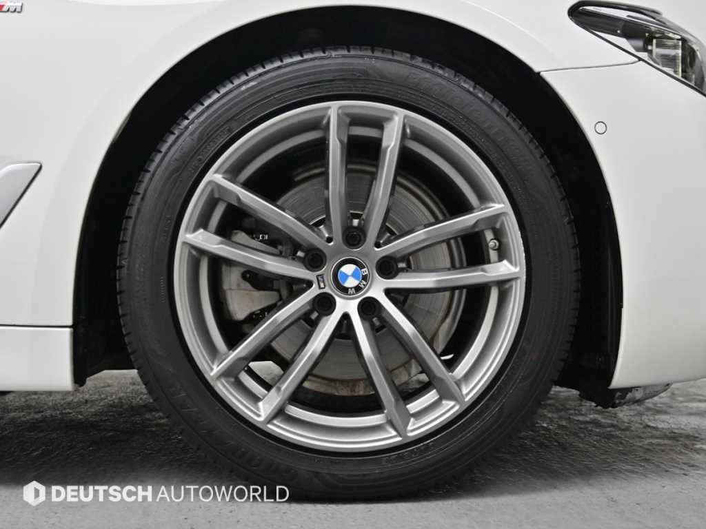 BMW 5 Series - Vista 5