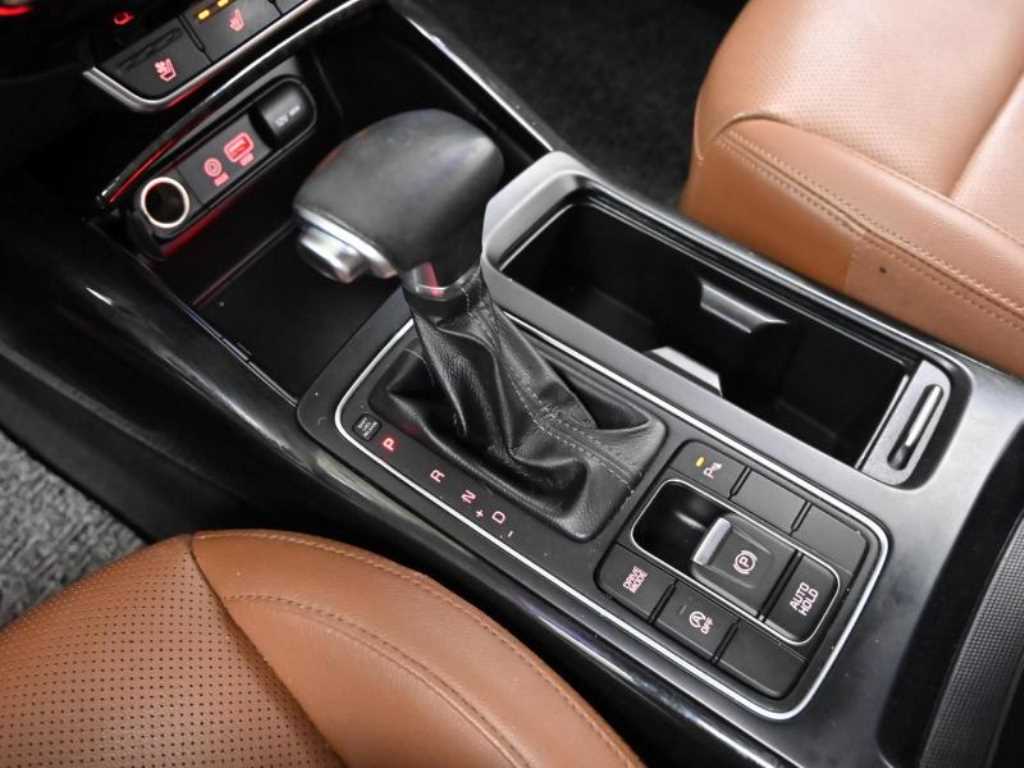 KIA Sorento - Vista 9