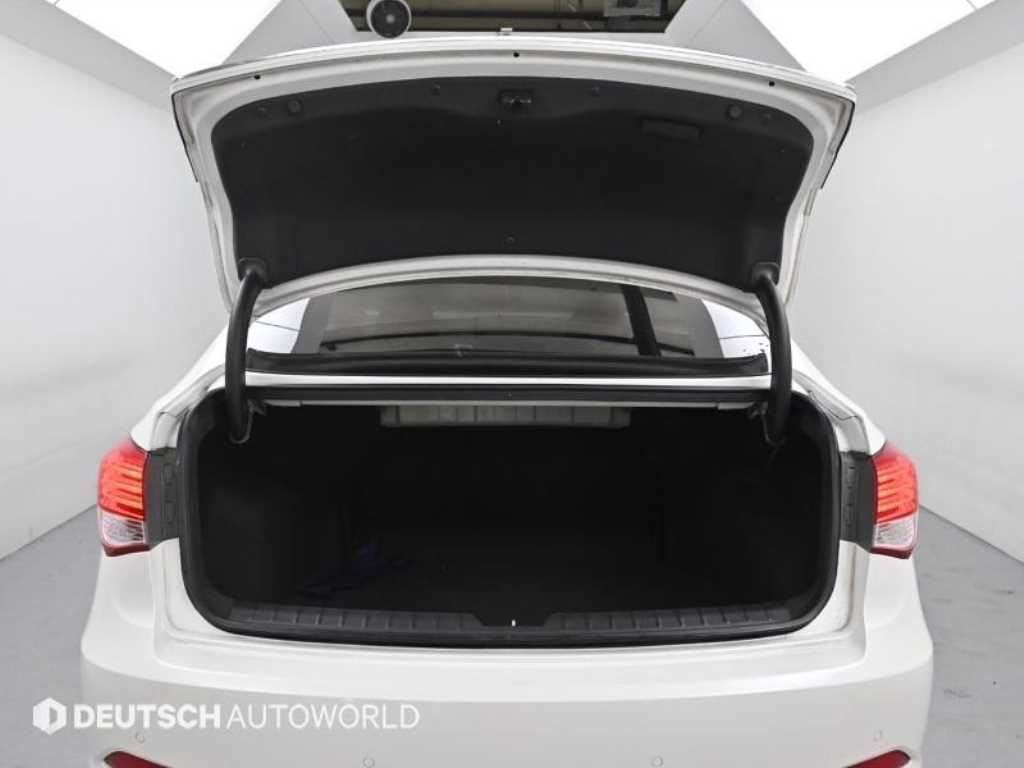 HYUNDAI i40 2012 Blanco - Importación desde Corea - HF Imports Iquique - Foto 20